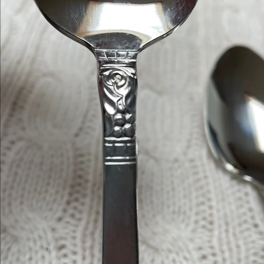 Oneida Northland Brookwood 4 tablespoon set. W.M. Dalton Stainless Flatware.